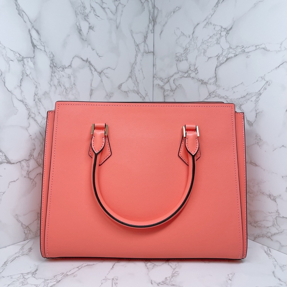 Michael Kors Hope Large Satchel and Wallet - Picture 4 of 14